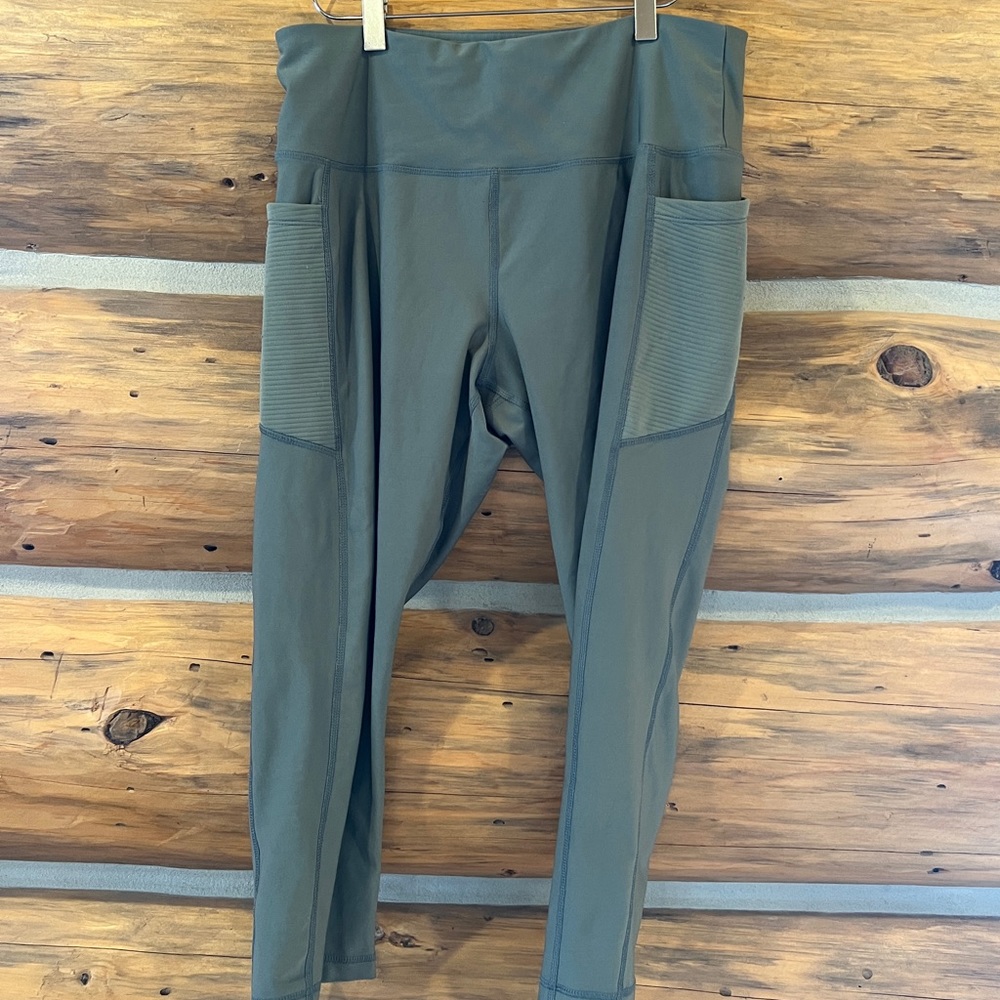Vogo Athletic Performance Green Leggings